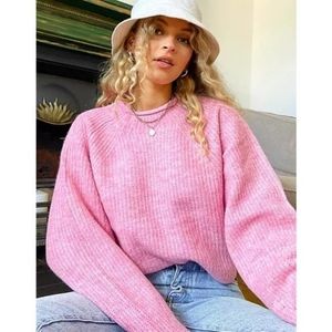 Pink cropped knit balloon sleeve sweater